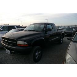 01 Dodge Dakota 2dr Club Cab 2WD - ADT - DRIVE MC TP