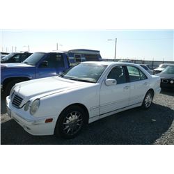 00 Mercedes-Benz E-Class 4dr Sedan - ADT - DRIVE MC TP