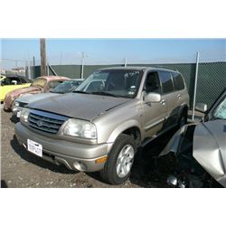 01 Suzuki XL7 4WD 4dr SUV - T - NR