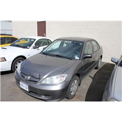2004 HONDA CIVIC, 4DR SEDAN, GREY, VIN 2HGES16484H905802