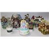 Image 1 : ESTATE BOX OF ASSORTED ORNAMENTS