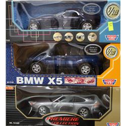 3 COLLECTIBLE DIE CAST CARS 1:18 SCALE  X3
