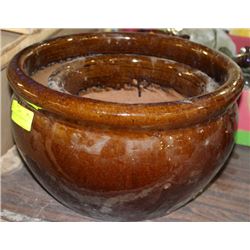 LARGE & MEDIUM  BROWN CLAY POTS