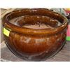 Image 1 : LARGE & MEDIUM  BROWN CLAY POTS