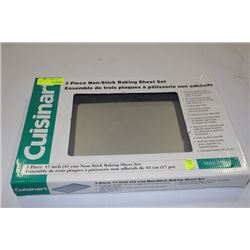 NEW CUISINART 3 PCE 17" NON-STICK BAKING SHEET SET