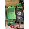 Image 1 : BOX WITH CLASSIC TONKA TRACTOR W/TRAILER