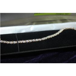 LADIES GOLD BRACELET WITH DIAMONDS