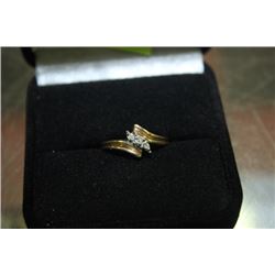 LADIES RING WITH DIAMOND ACCENTS