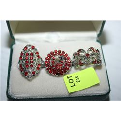 JEWELLERY BOX WITH 3 RINGS