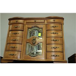 LARGE JEWELLERY BOX WITH VINTAGE STYLE JEWELLERY