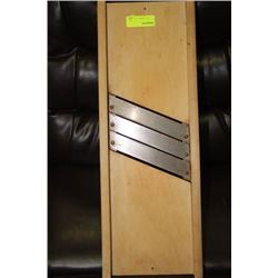 VINTAGE CABBAGE CUTTER