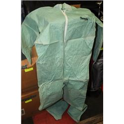 CASE OF LARGE DISPOSABLE COVERALLS