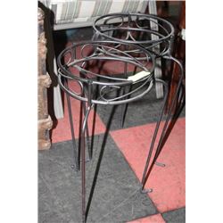 PAIR OF METAL PLANT STANDS