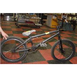 POLICE SEIZURE AGENT STILLETTO BMX BIKE