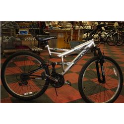 POLICE SEIZURE SUPERCYCLE 18 SPD MTN BIKE