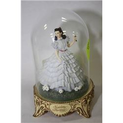 SCARLETS HERITAGE GONE WITH THE WIND ORNAMENT