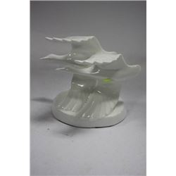 ROYAL DOULTAN HN3527 GOING HOME BIRD ORNAMENT