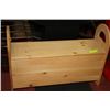 Image 1 : SMALL WOOD BENCH W/ STORAGE
