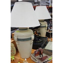 SET OF 2 TABLE LAMPS - 31" TALL - WORKING