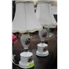 Image 1 : PAIR OF PORCELAIN LAMPS