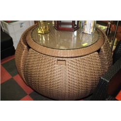 RATTAN STYLE ROUND TABLE WITH 4 NESTING CHAIRS