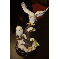 WHITE OWL ORNAMENT