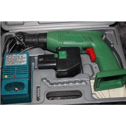 CORDLESS DRILL IN CASE