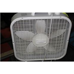 GALAXY FLOOR FAN ( WHITE )