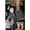 Image 1 : BOX OF 5 PORCELAIN DOLLS - 1 MUSICAL