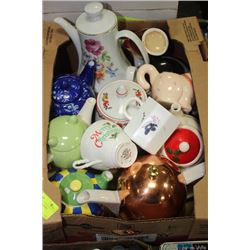 BOX TEAPOTS AND CREAMERS