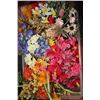 Image 1 : 6 FLORAL ARRANGEMENTS IN VASES
