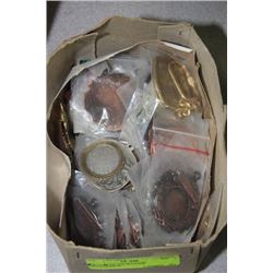 BOX OF ENGRAVABLE MEDALLIONS