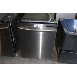 SAMSUNG STAINLESS STEEL FRONT BUILT IN DISHWASHER