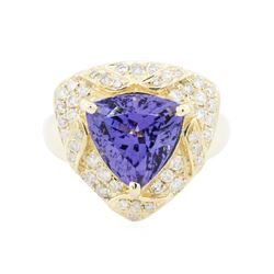 14KT Yellow Gold 4.47 ctw Tanzanite and Diamond Ring