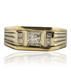 14KT Yellow Gold 0.88 ctw Princess Cut Diamond Ring