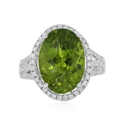 18KT White Gold 8.53 ctw Peridot and Diamond Ring