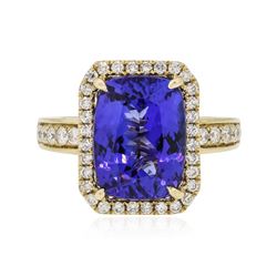 14KT Yellow Gold 7.68 ctw Tanzanite and Diamond Ring