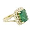 Image 2 : 14KT Yellow Gold 5.24 ctw Emerald and Diamond Ring