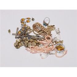Bag of Miscellaneous Vintage Costume Jewelry