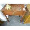 Image 1 : Mahogany Single Drawer Side Table