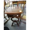 Image 1 : Vintage Side Table