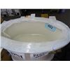 Image 1 : Oval Bath Tub