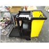Image 1 : Rubbermaid Maintenance Cart