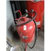 Image 1 : Central Pneumatic Sandblaster Pot