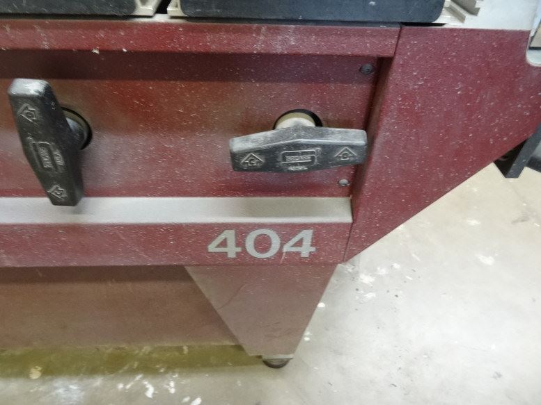 Gerber Sabre Series 404 CNC Router Table