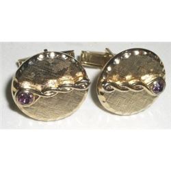 VINTAGE MENS CUFF-LINKS VERY NICE* SET IS ROUND SHAPED WITH TWISTED GOLD-TONED METAL WITH PINK GEMST