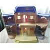 Image 2 : FISHER PRICE LOVING FAMILY CLASSIC DOLLHOUSE