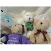 Image 2 : LOT 4 ASSORTED COLLECTIBLE STUFFED BEARS