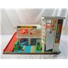 Image 1 : FISHER PRICE LITTLE PEOPLE GARAGE