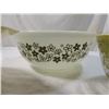 Image 3 : LOT 3 VINTAGE PYREX MIXING BOWLS